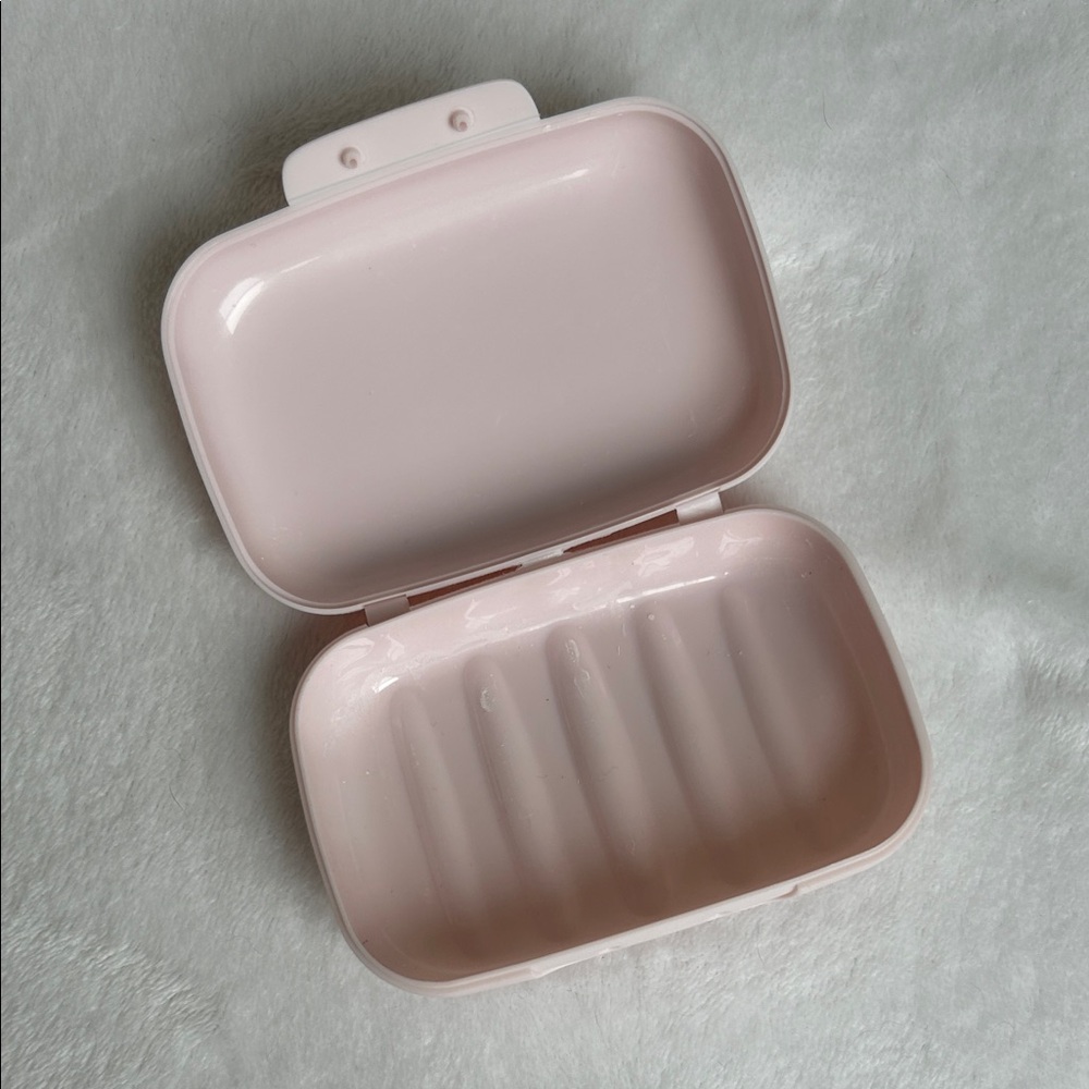 Pink Compact Soap Case - Picture 2 of 3